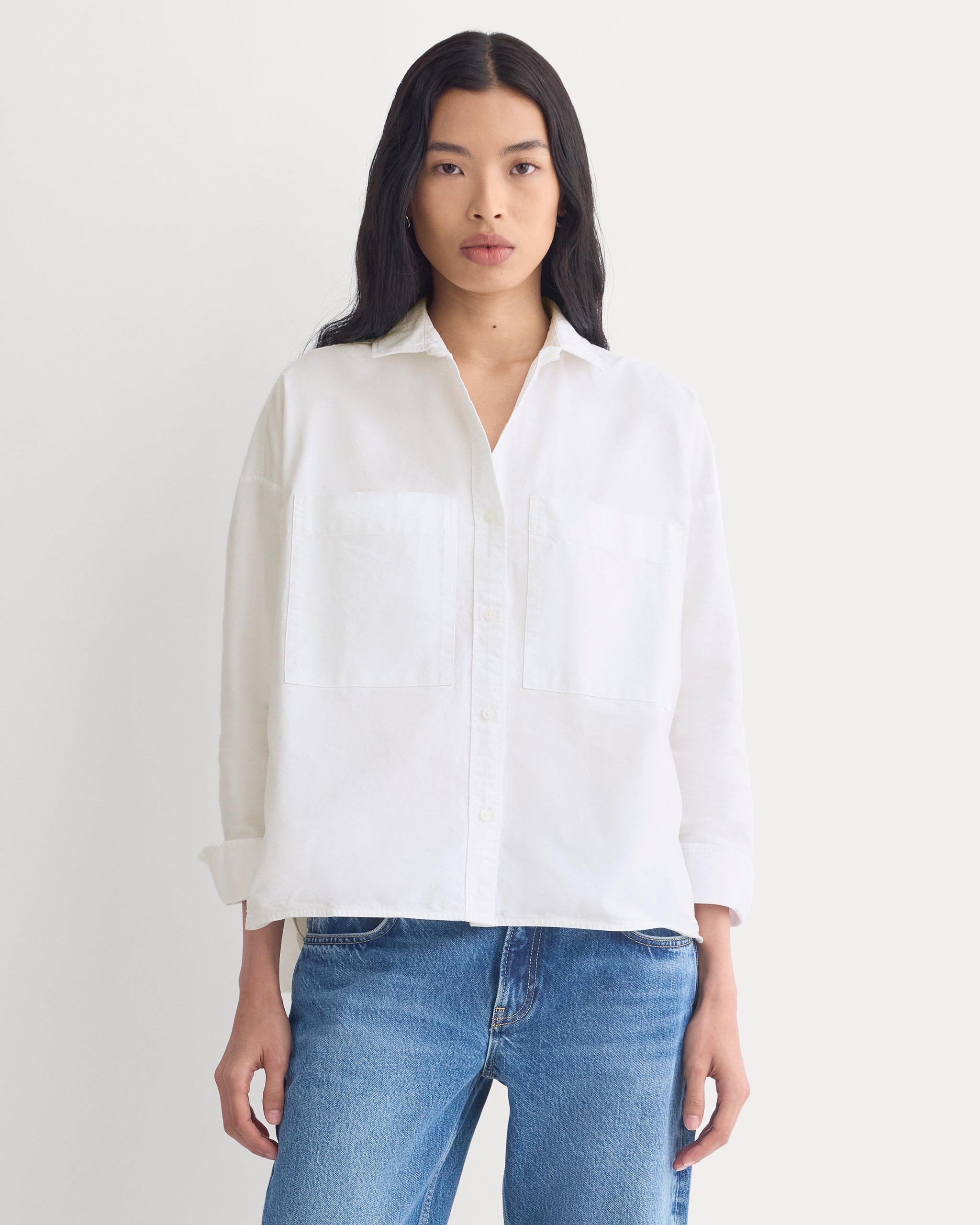 The Boxy Oxford | White