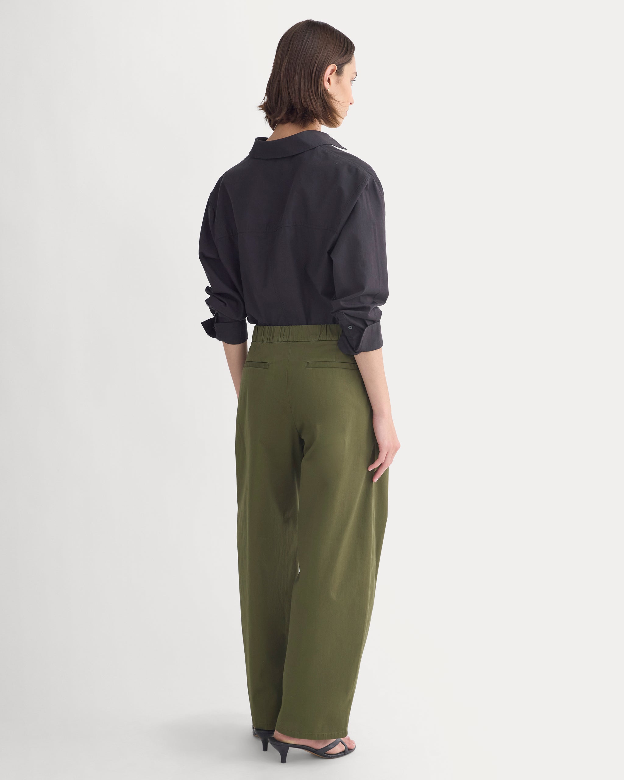 Barrel-Leg Pant in Organic Cotton Sateen | Olive Night