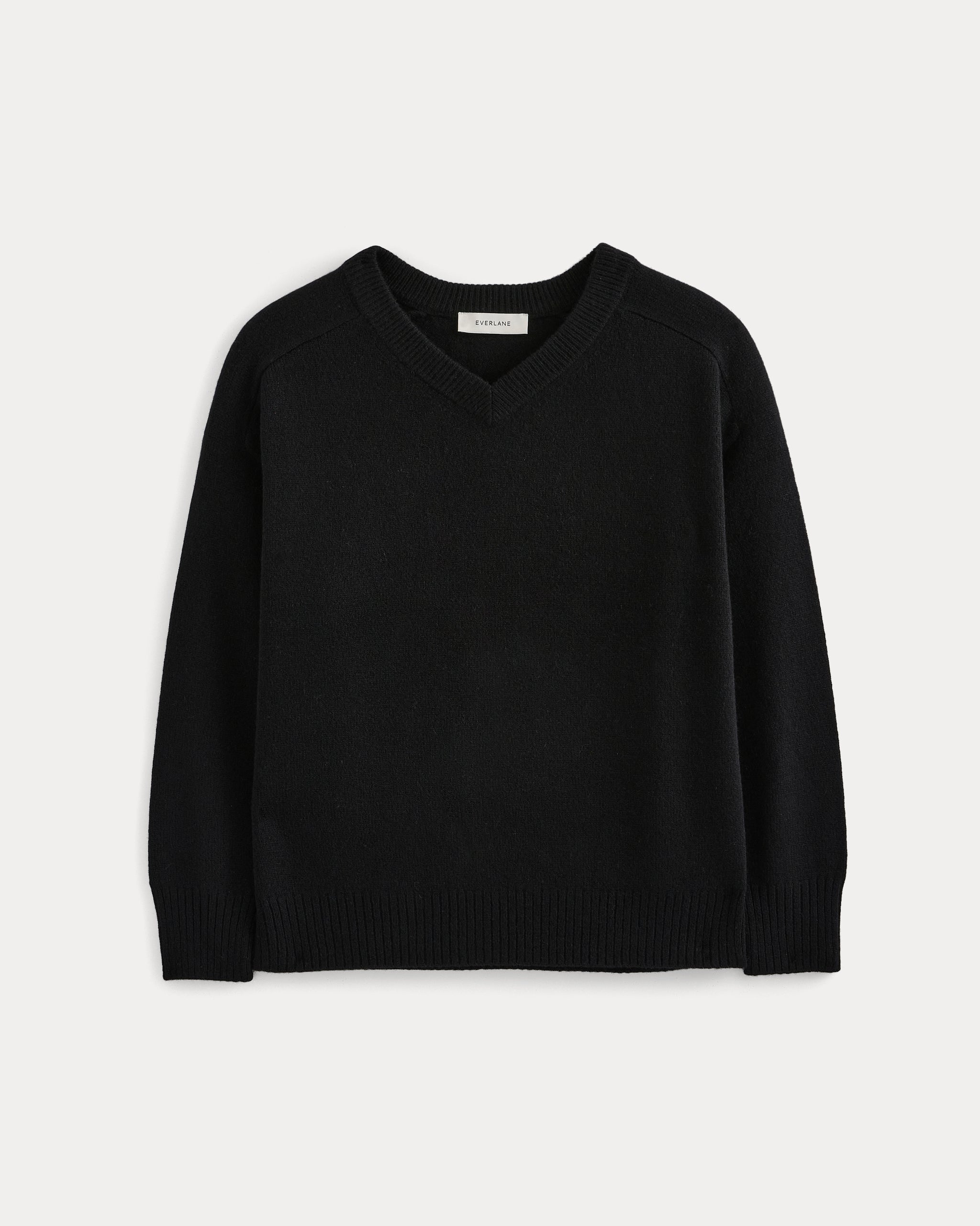 Cashmere High V Boyfriend Sweater | Black