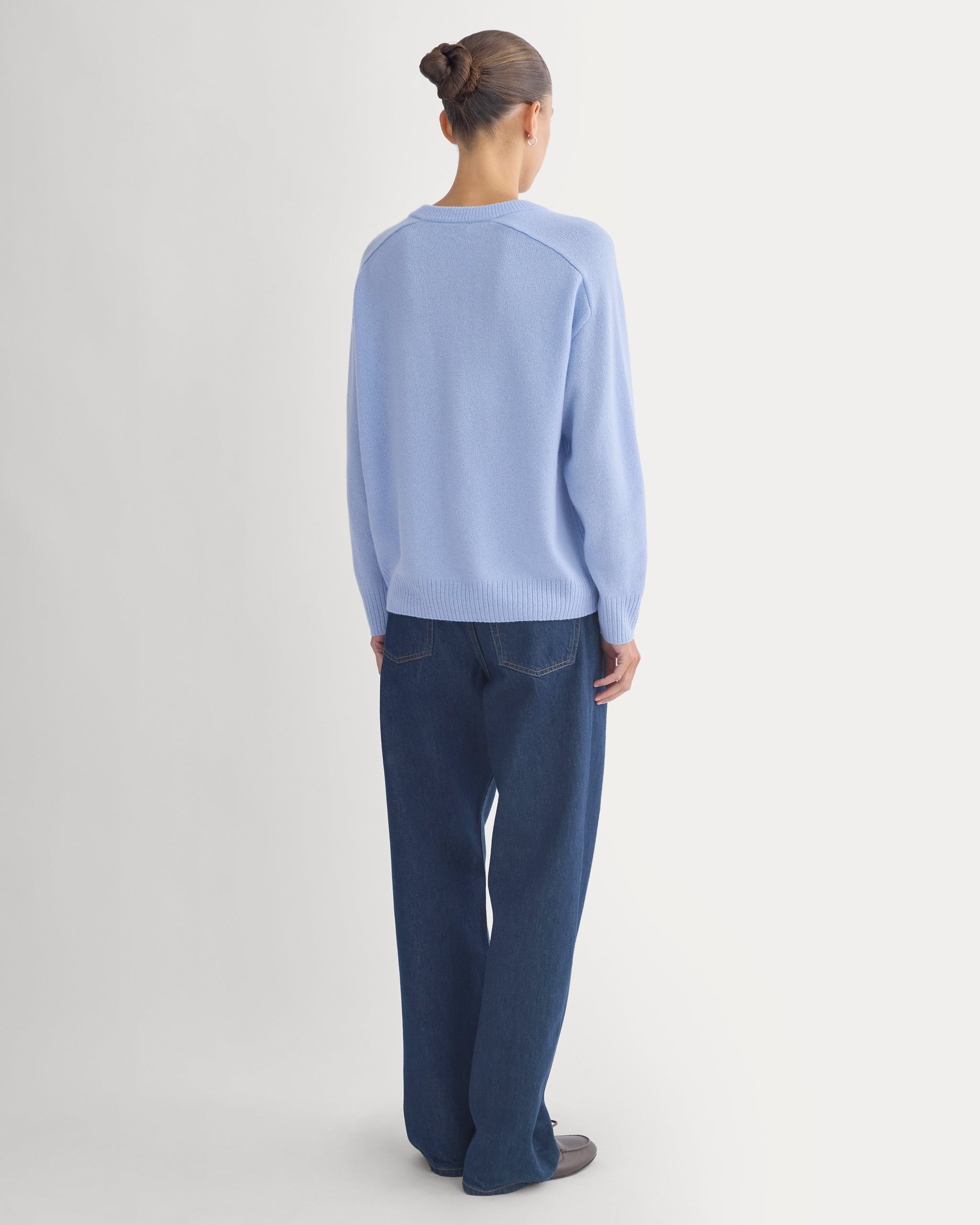 Cashmere High V Boyfriend Sweater | Blue