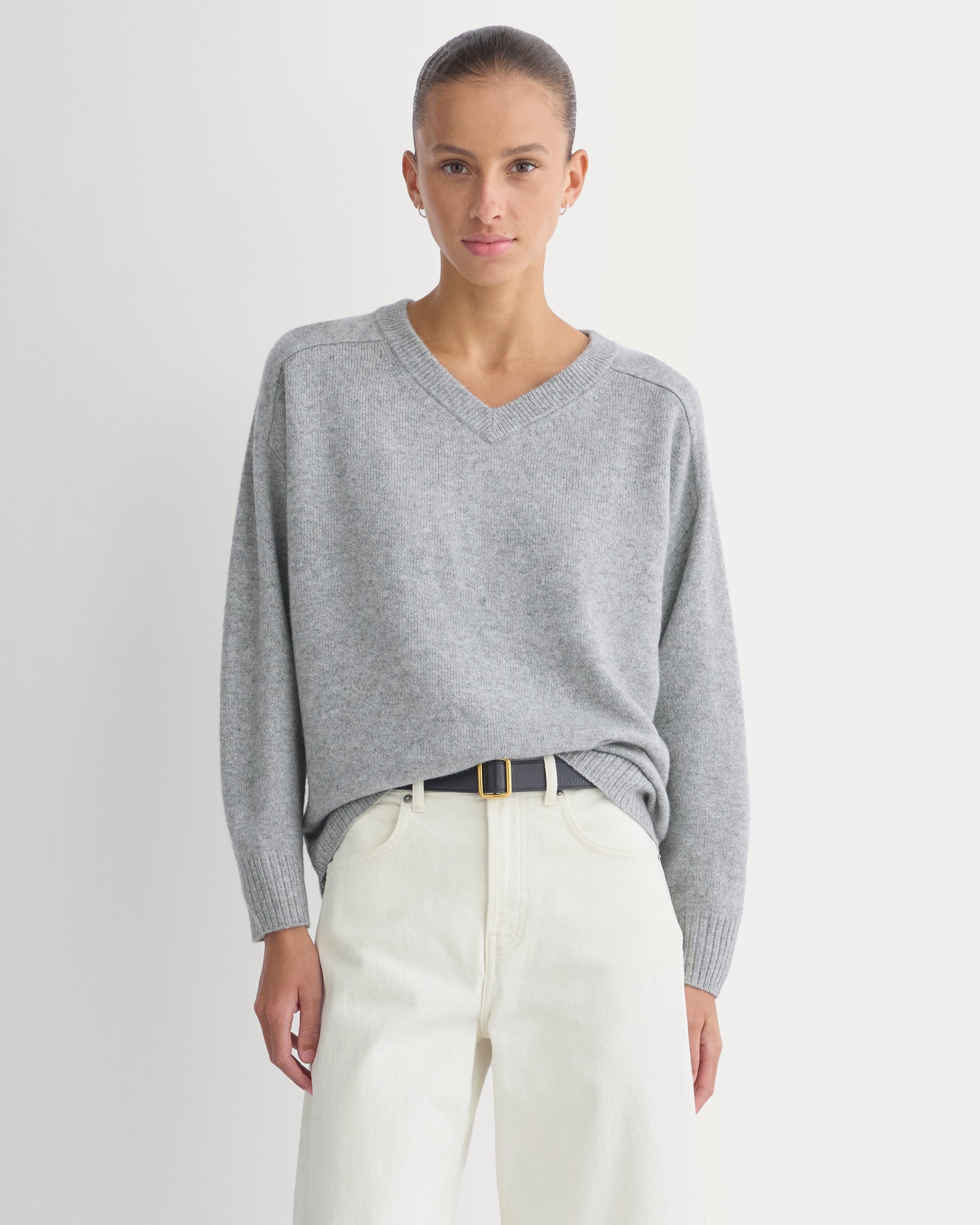 Cashmere High V Boyfriend Sweater | Grey