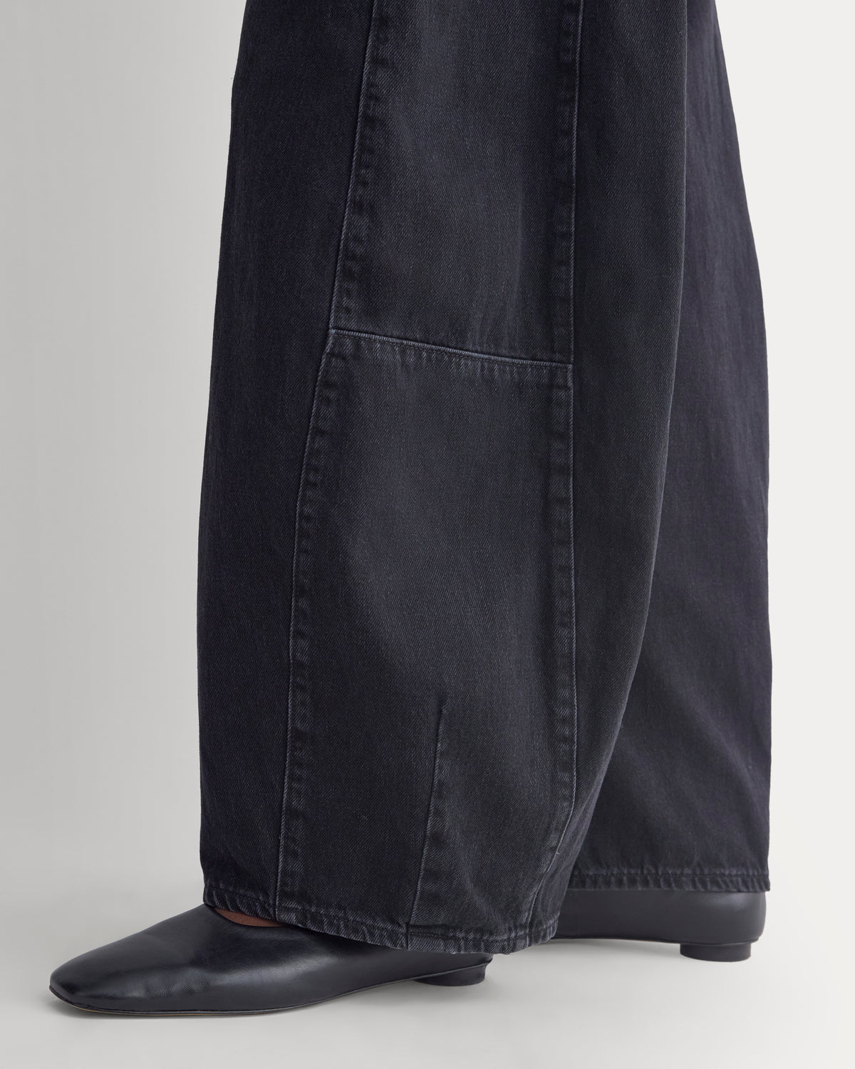 Baggy Barrel-Leg Jean | Washed Black