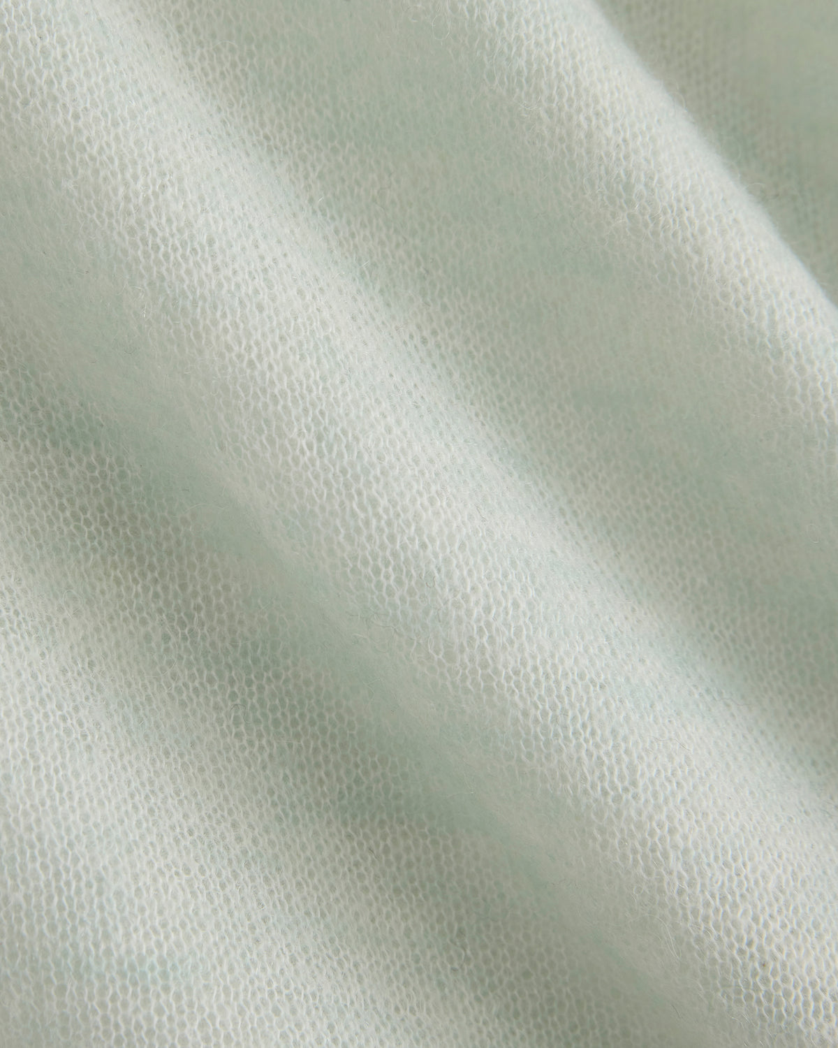 Air Alpaca Long-Sleeve Slim Crew | Lily Green
