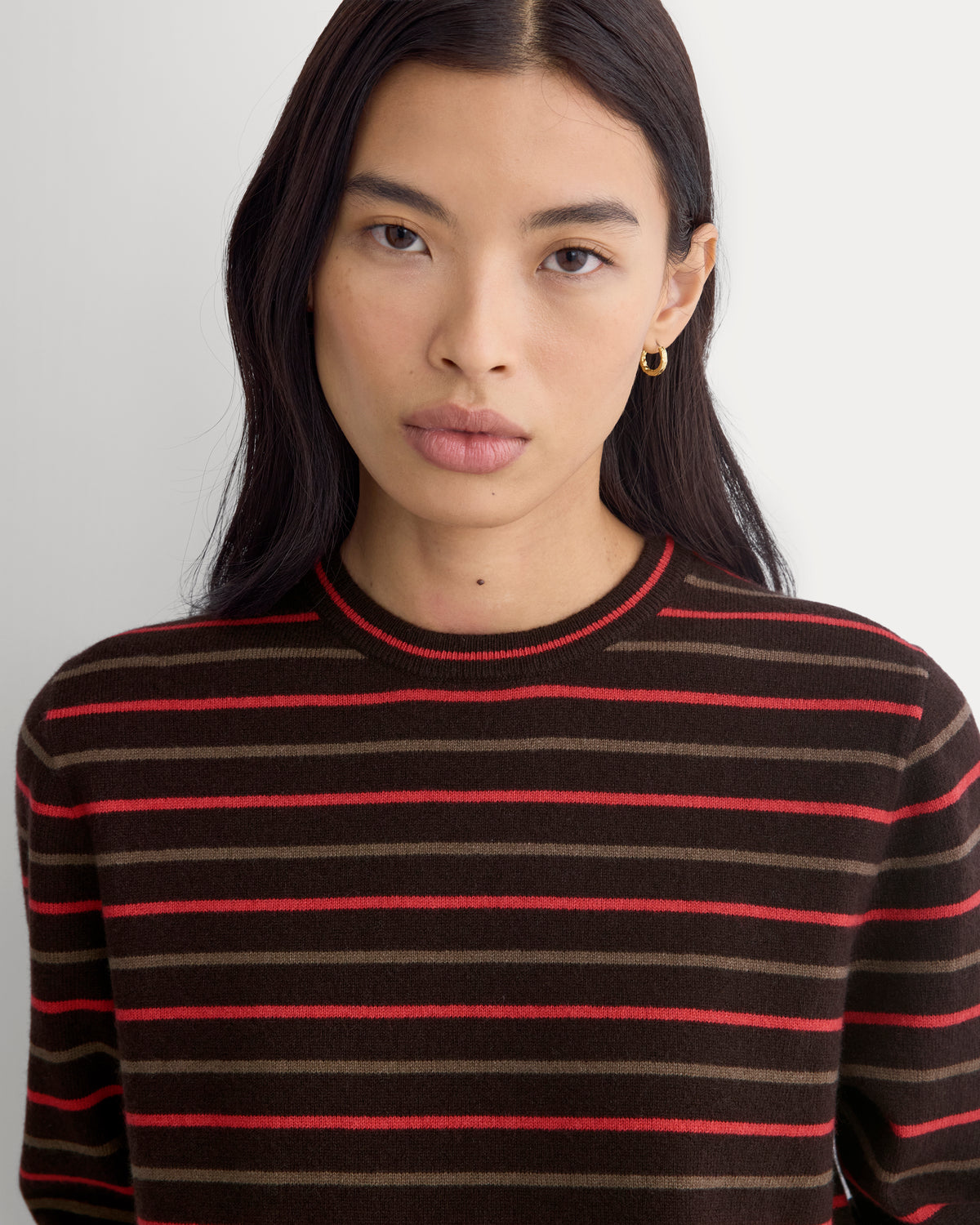 Cashmere Slim Crew Sweater | Cabernet / Coffee Bean