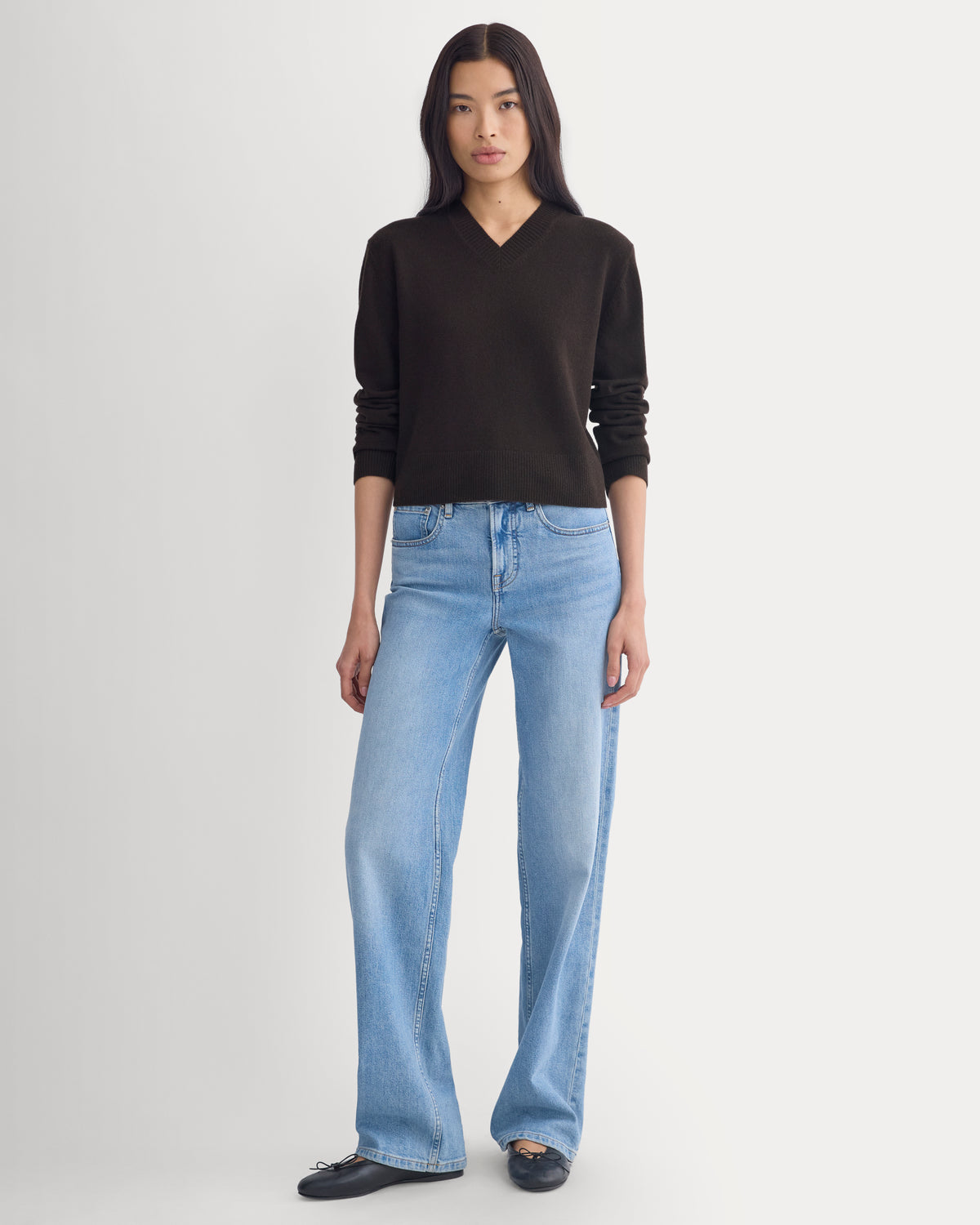 Cashmere Cropped High-V Sweater | Coffee Bean