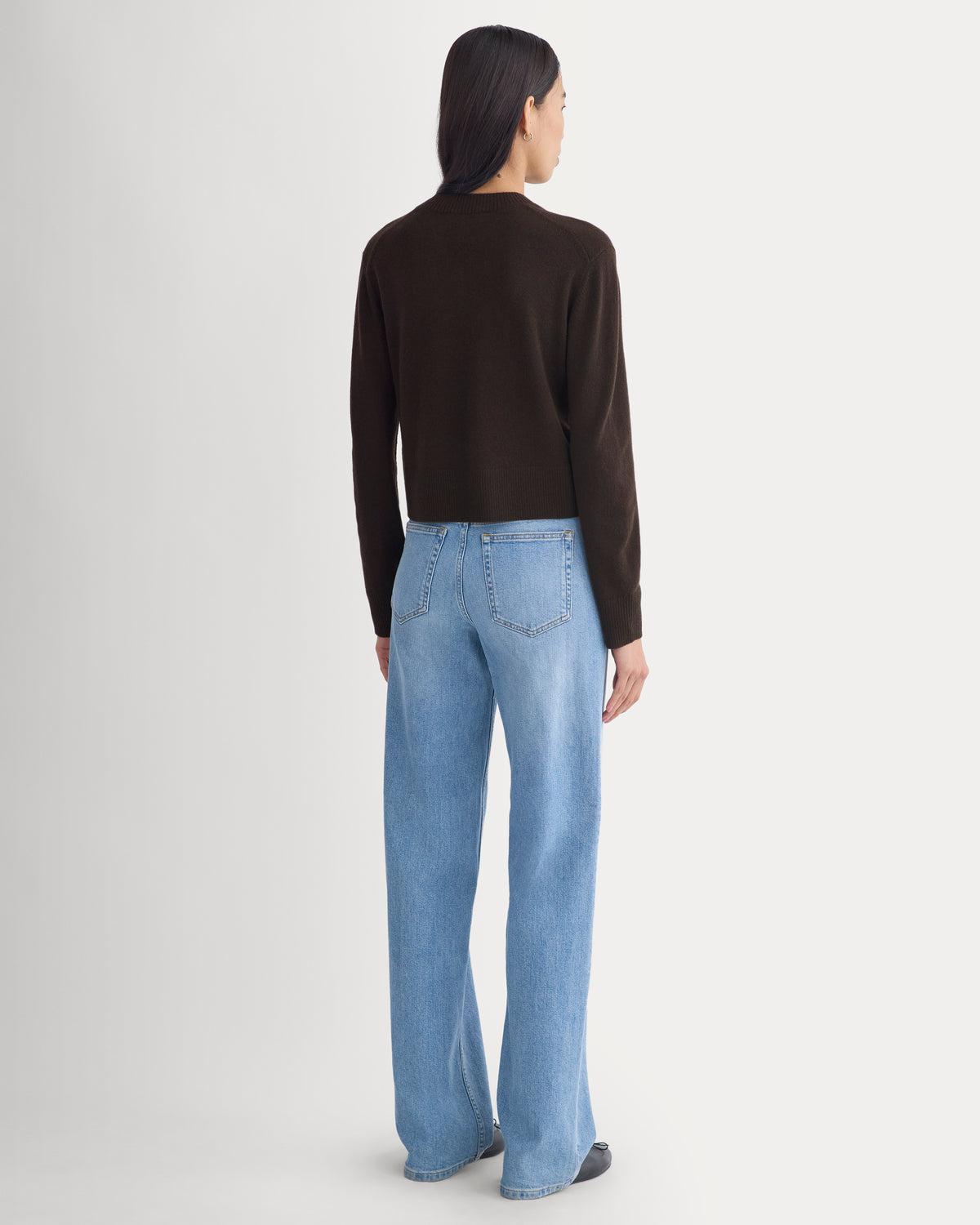 Cashmere Cropped High-V Sweater | Coffee Bean