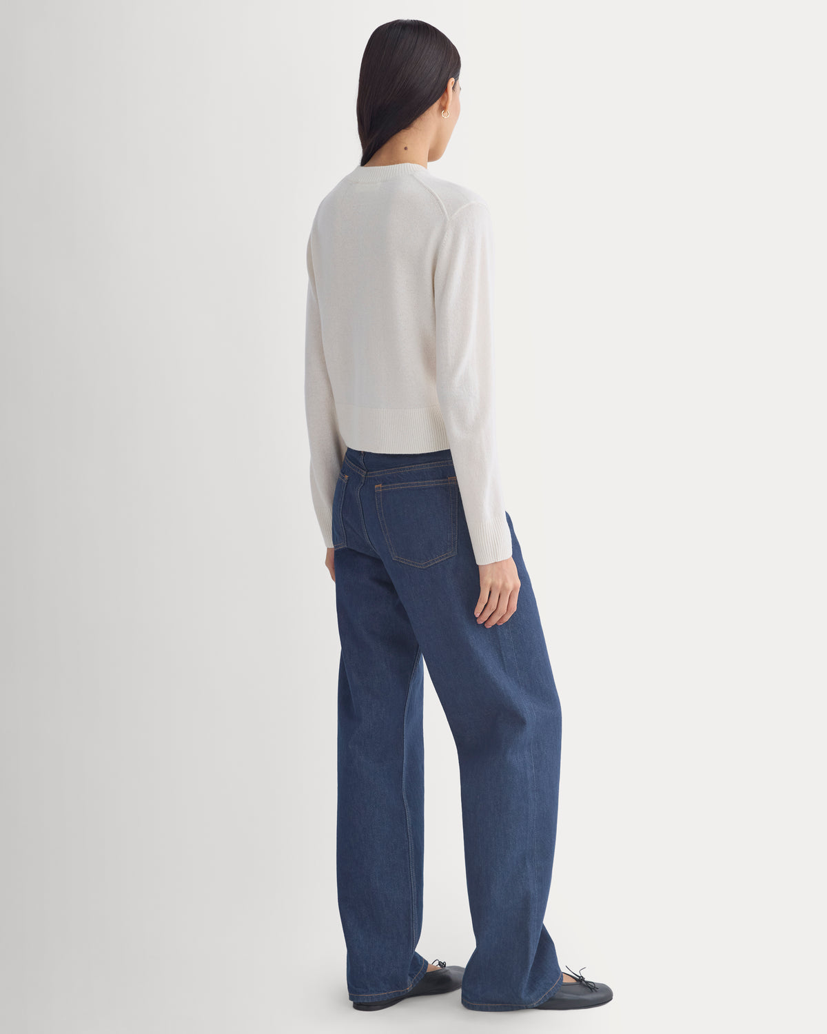 Cashmere Cropped High-V Sweater | Snow