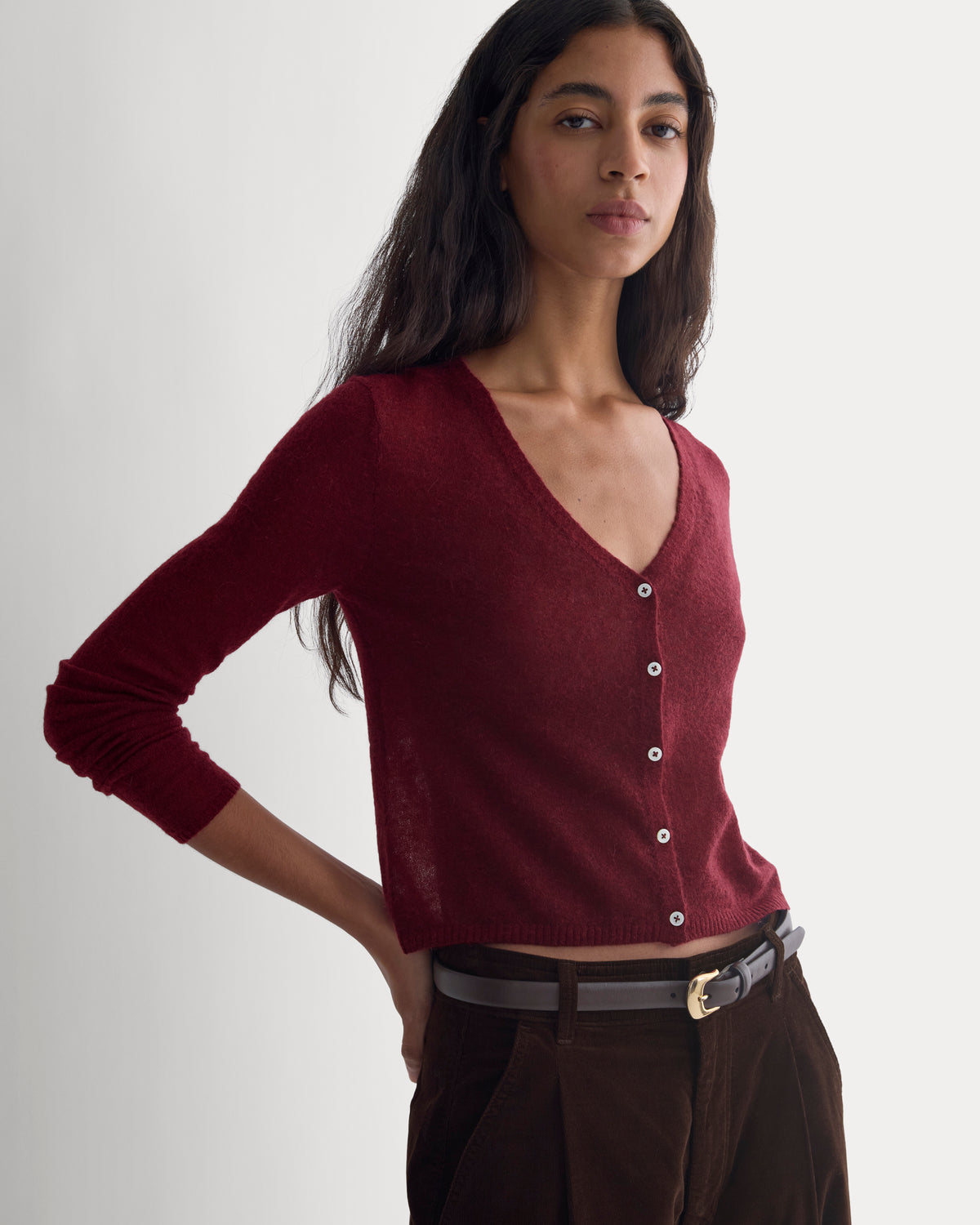 Air Alpaca Wide V Cropped Cardigan | Cabernet