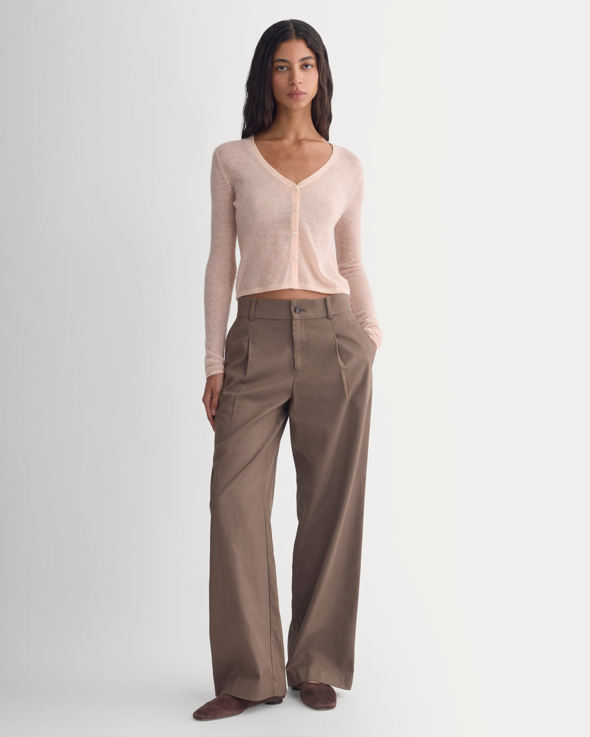 Air Alpaca Wide V Cropped Cardigan | Pale Peach