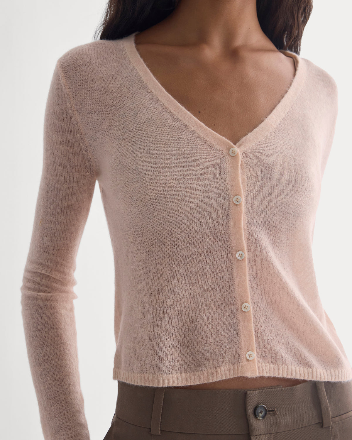 Air Alpaca Wide V Cropped Cardigan | Pale Peach