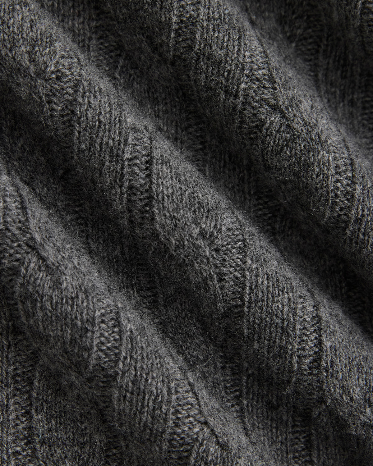 Cable Crew Neck in Wool Cashmere | Heathered Charcoal