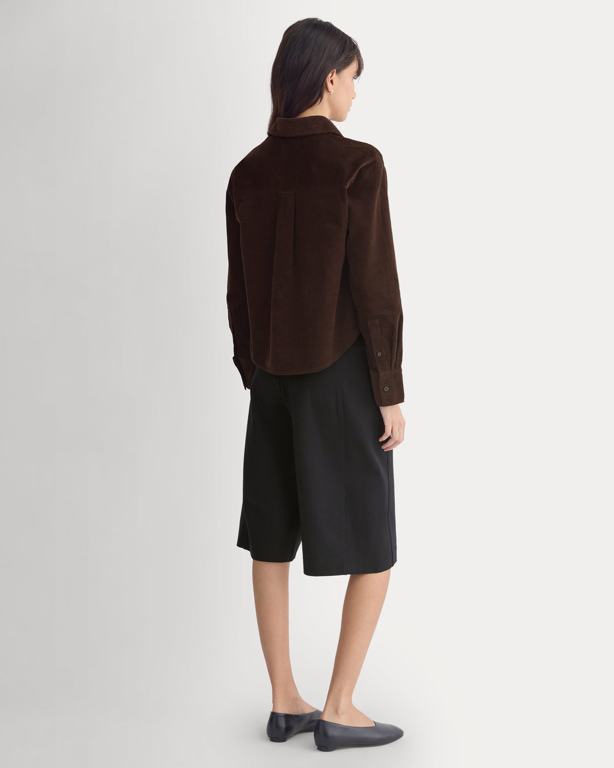 Cropped Shirt in Pinwale Corduroy | Coffee Bean