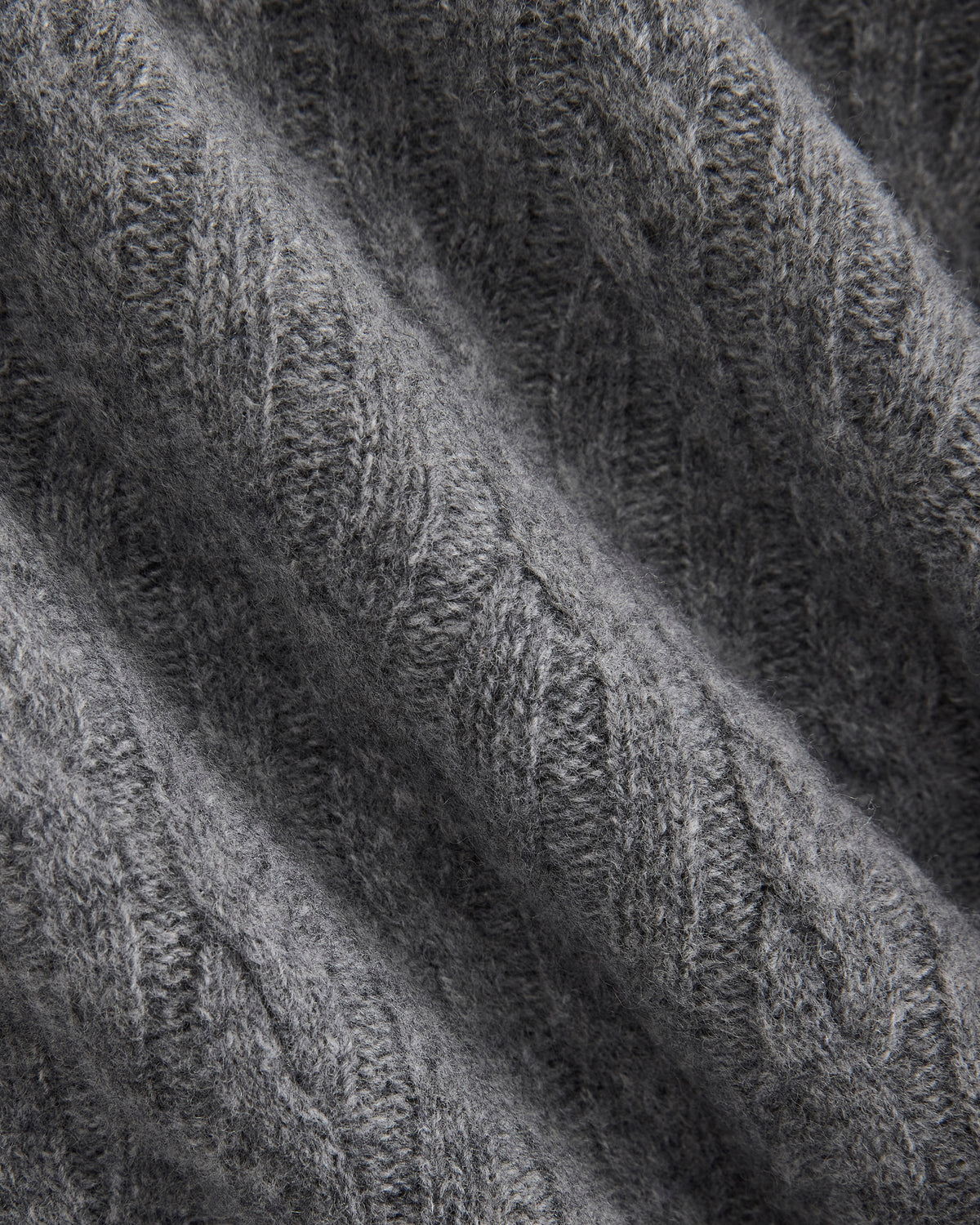 Relaxed Cable-Knit Crew in Luxe Merino | Heathered Mid-Grey