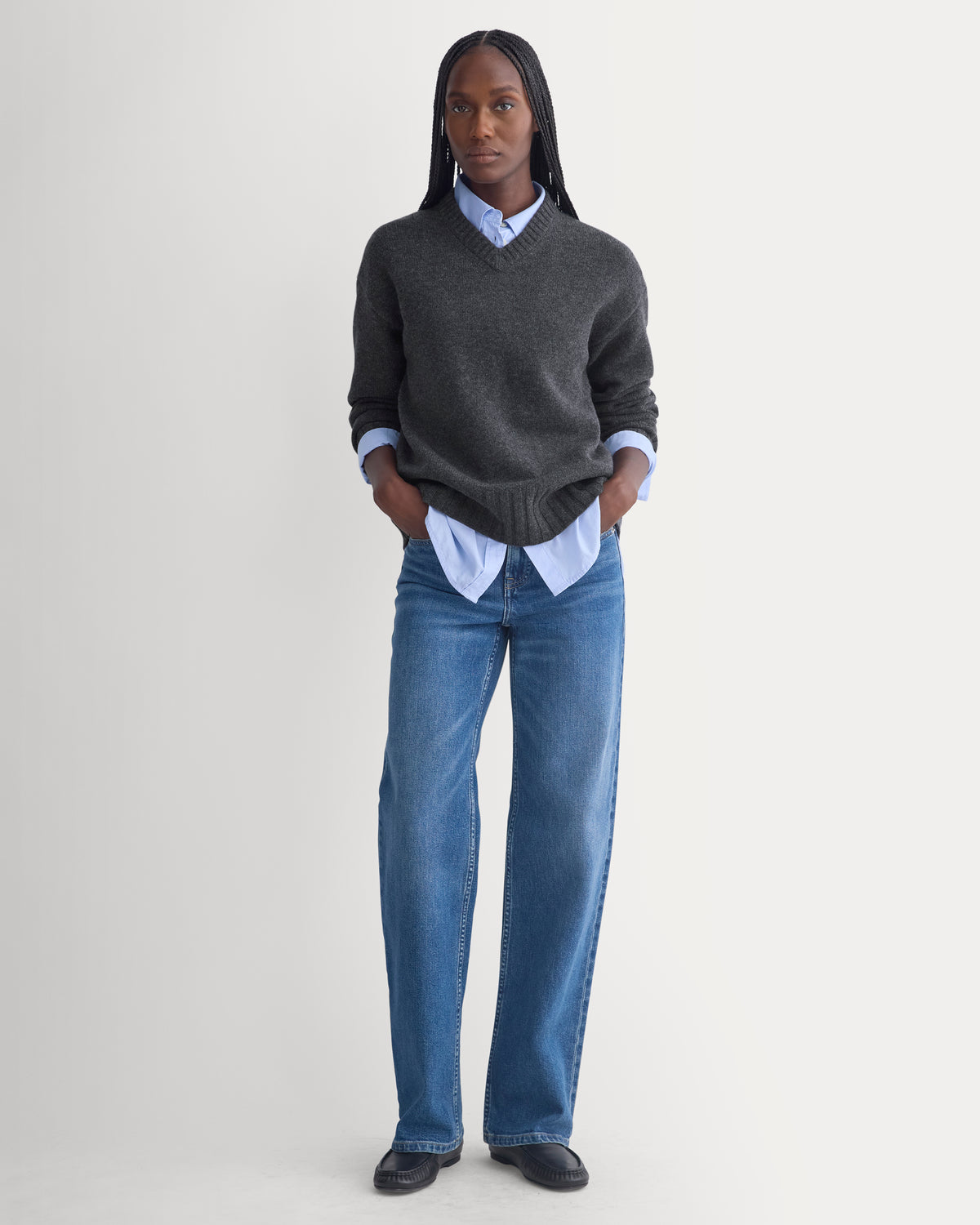 V-Neck Sweater in Extrafine Luxe Merino | Heathered Soot