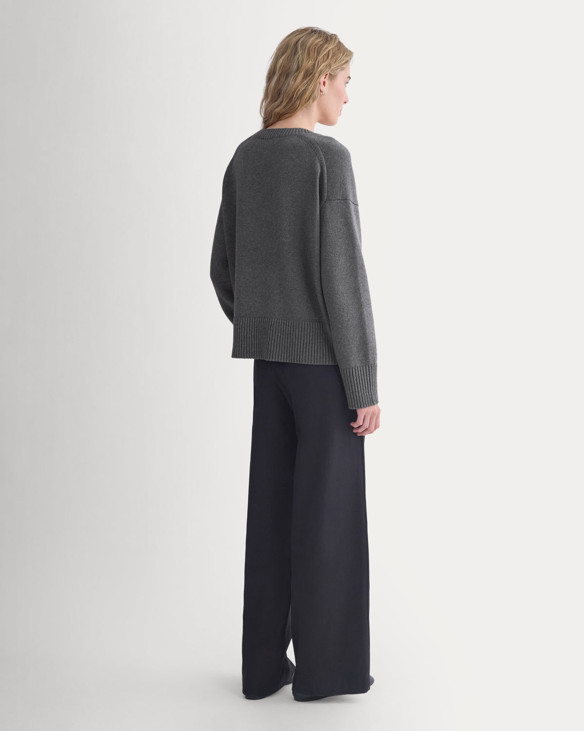 Boxy V-Neck Sweater in Everyday Cotton | Heathered Charcoal