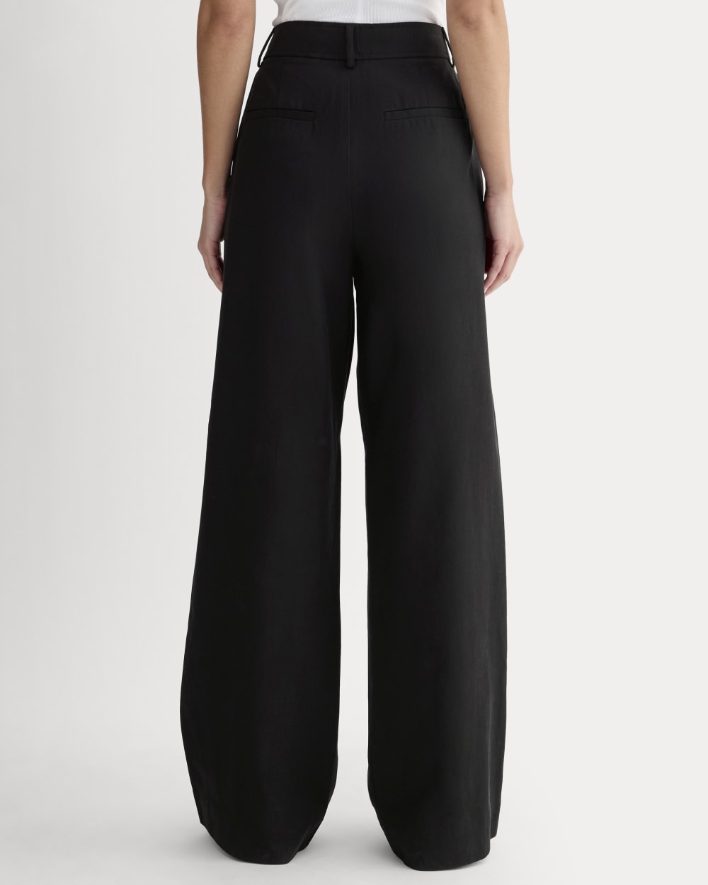 The Draper Pleated Pant in Buttersmooth | Black | 30