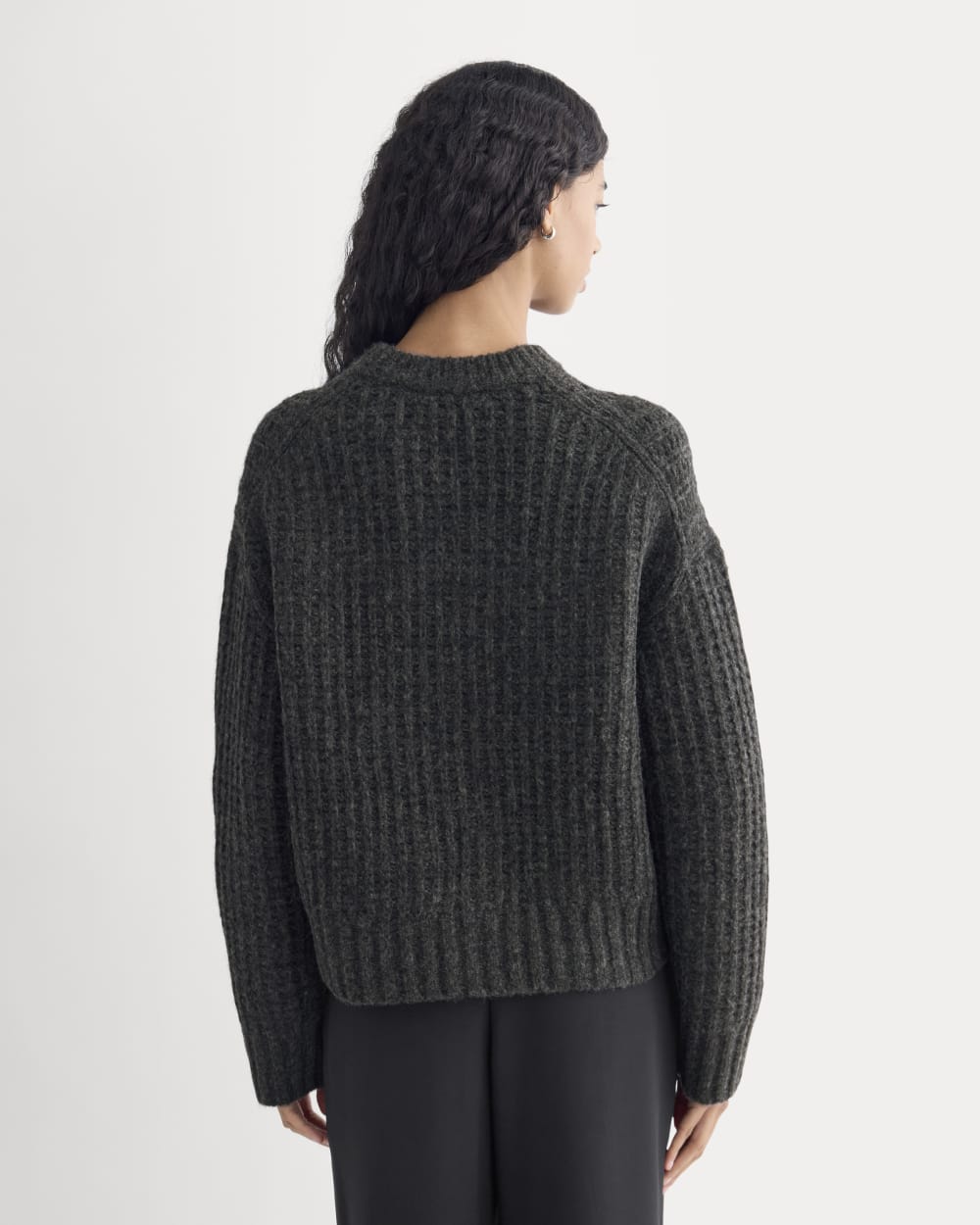 Waffle Sweater in Cloud | Heathered Soot – Everlane