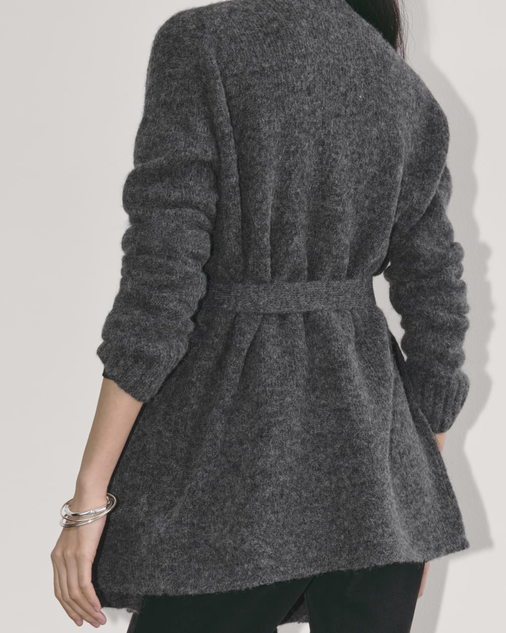 The Robe Cardigan in Alpaca | Dark Charcoal – Everlane