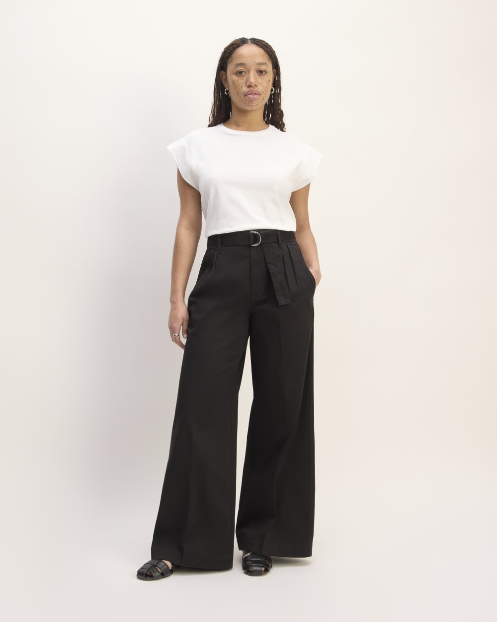 womens-pleated-wide-leg-chino-black | primary