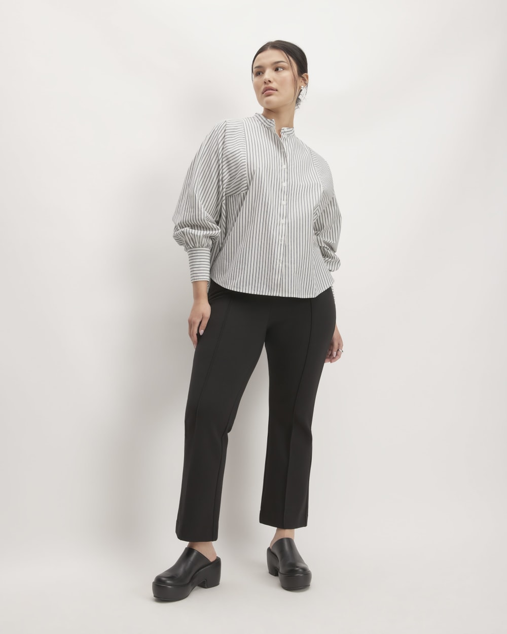 womens-oversized-raglan-shirt-bone-navy
