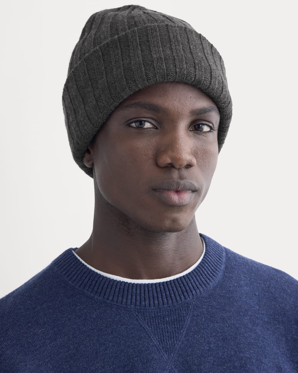 Chunky Ribbed Beanie | Heathered Soot – Everlane