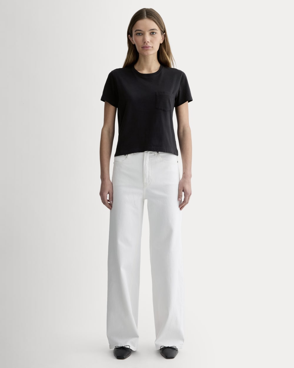 The Box-Cut Tee in Essential Cotton | Black | Pocket – Everlane