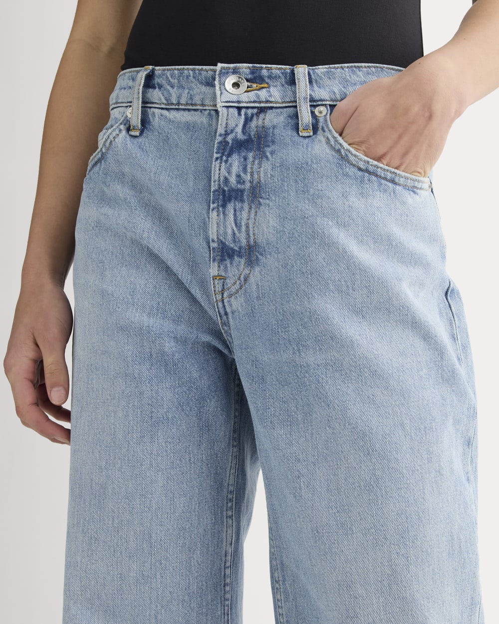womens-90s-forever-jean-light-indigo