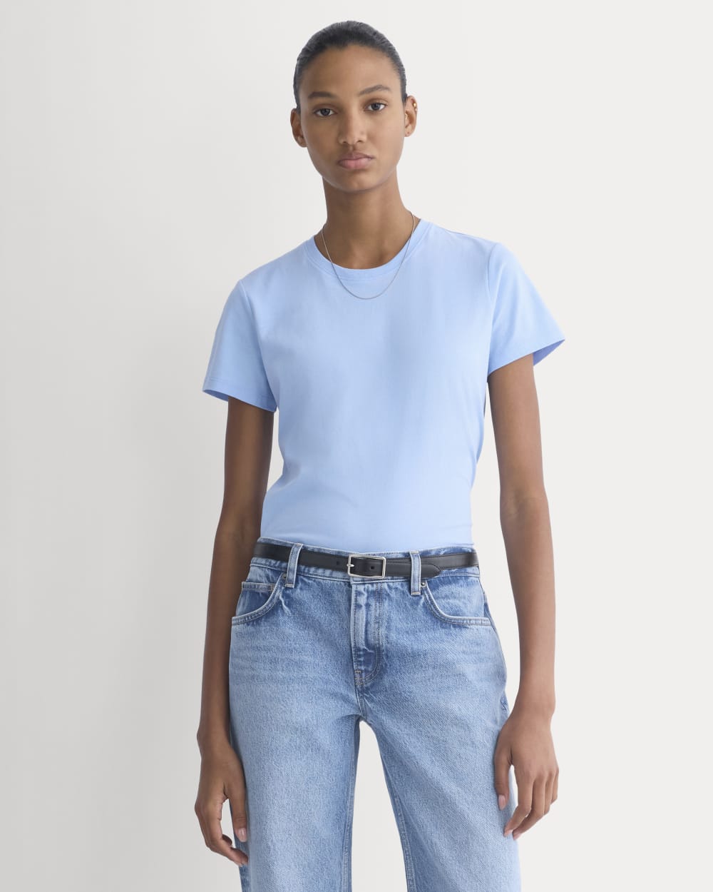 womens-organic-cotton-slim-crew-tee-open-air | primary