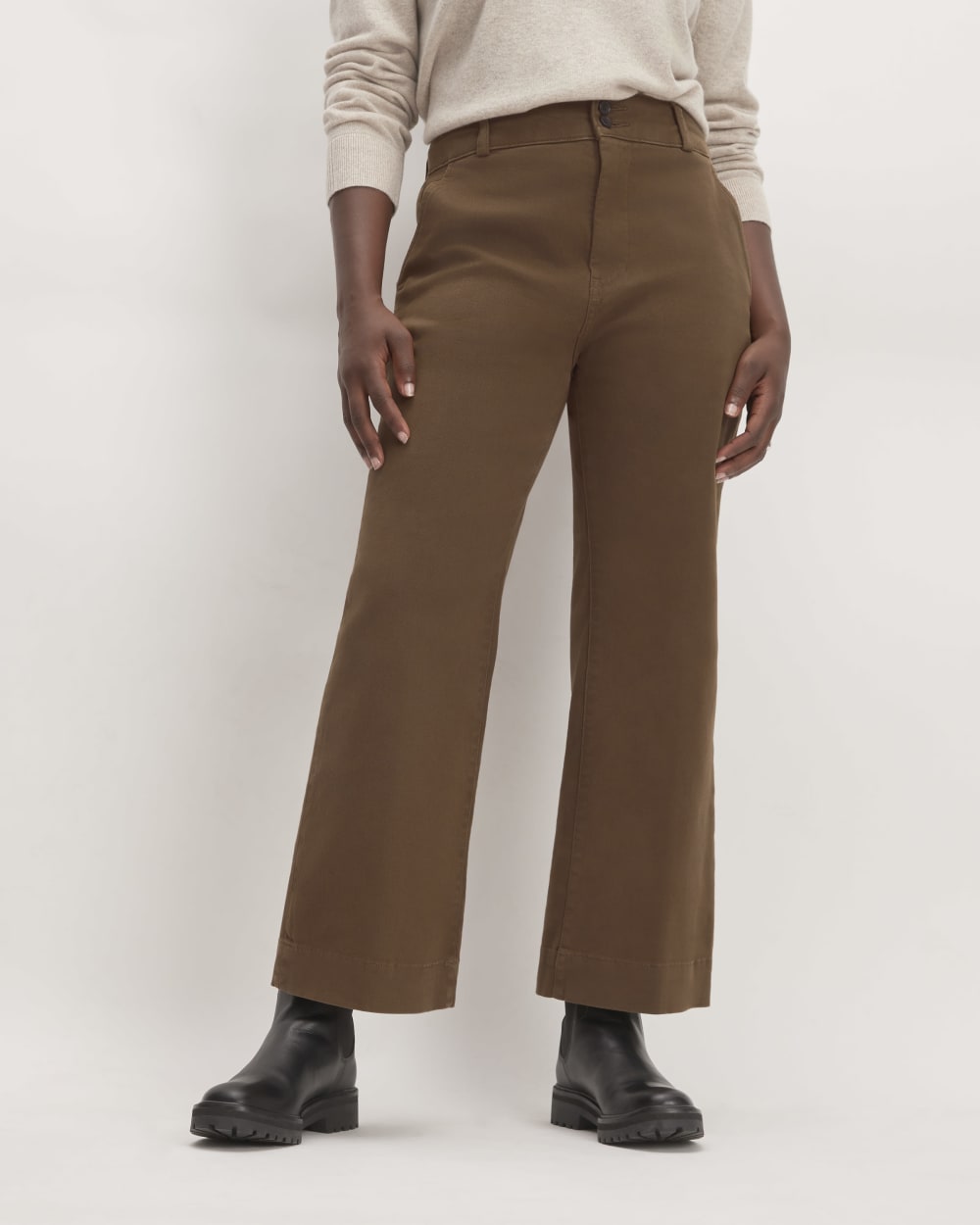womens-organic-kick-flare-pant-cocoa