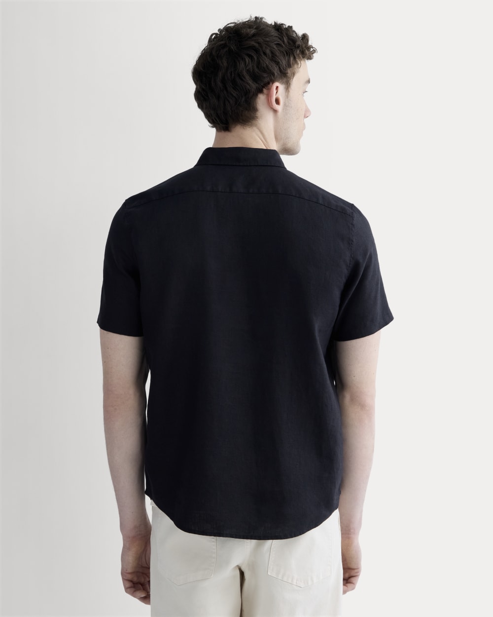 The Classic Short-Sleeve Shirt in Linen | Black – Everlane