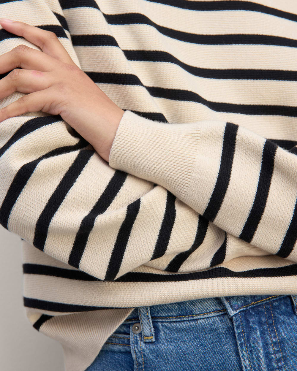 womens-cotton-merino-crewneck-sweater-canvas-black