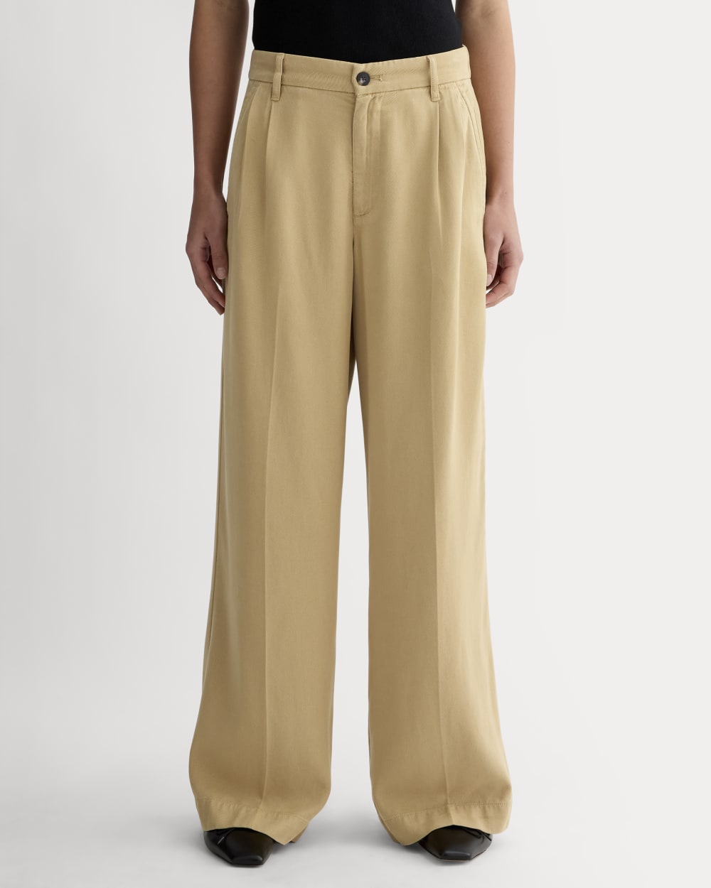 The Trouser in Buttersoft | Classic Khaki – Everlane