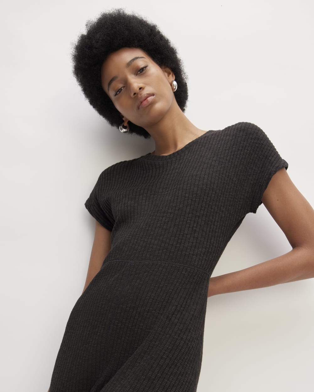 womens-rib-knit-cap-sleeve-midi-dress-black