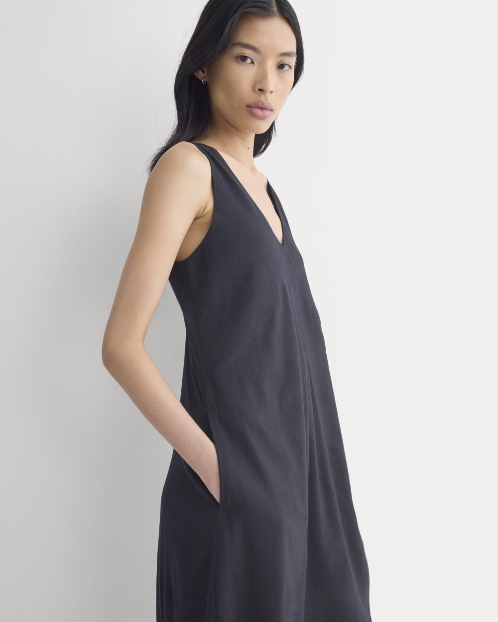 Deep V Seamed Dress in Stretch Linen