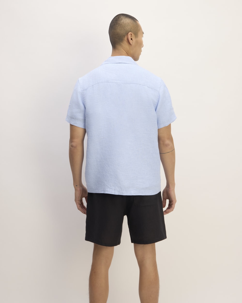 The Resort Shirt in Linen | Light Blue – Everlane