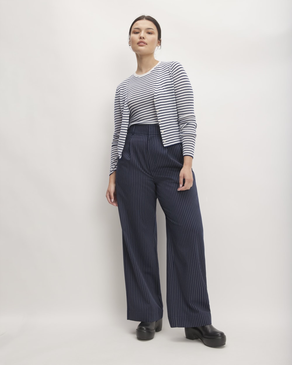 womens-ultrafine-merino-ribbed-cardigan-bone-navy