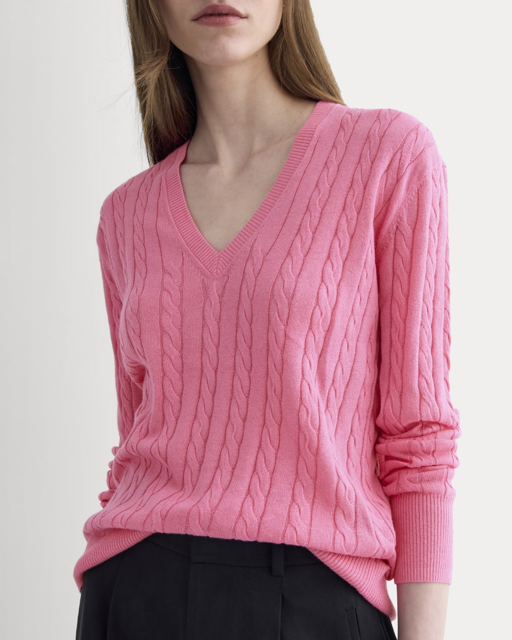 The Cable V-Neck in Cotton Cashmere | Black