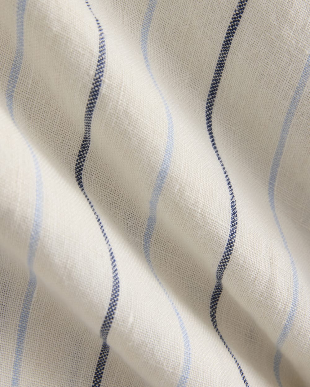 mens-linen-easy-short-birch-gardenia-estate-blue-open-air | alt