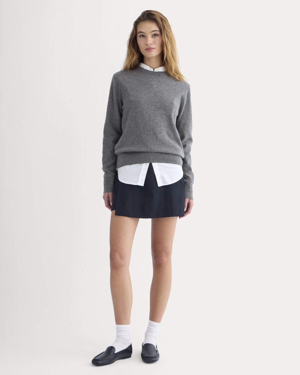 womens-cashmere-slim-crew-sweater-heather-charcoal