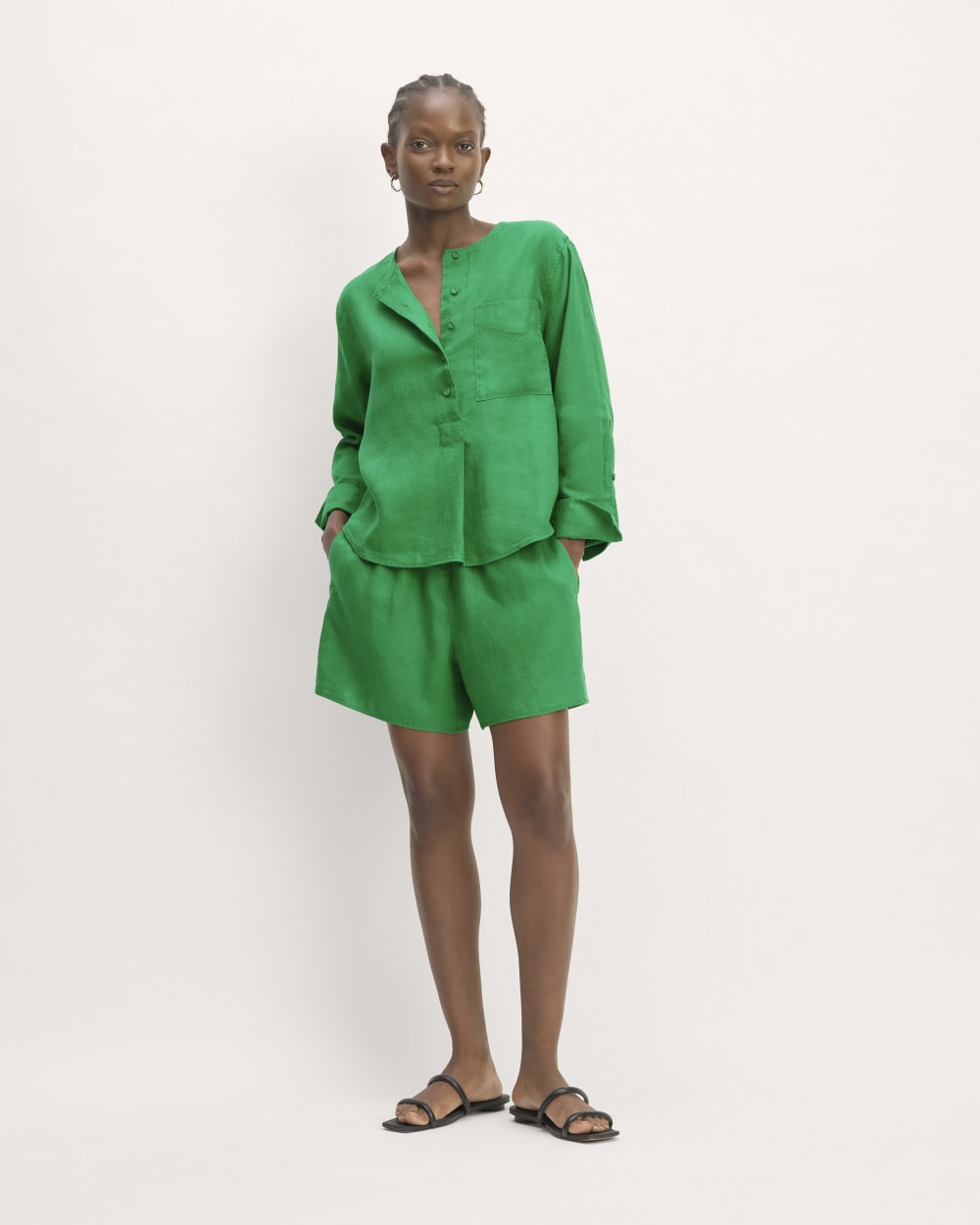 womens-linen-easy-short-grass-green | primary