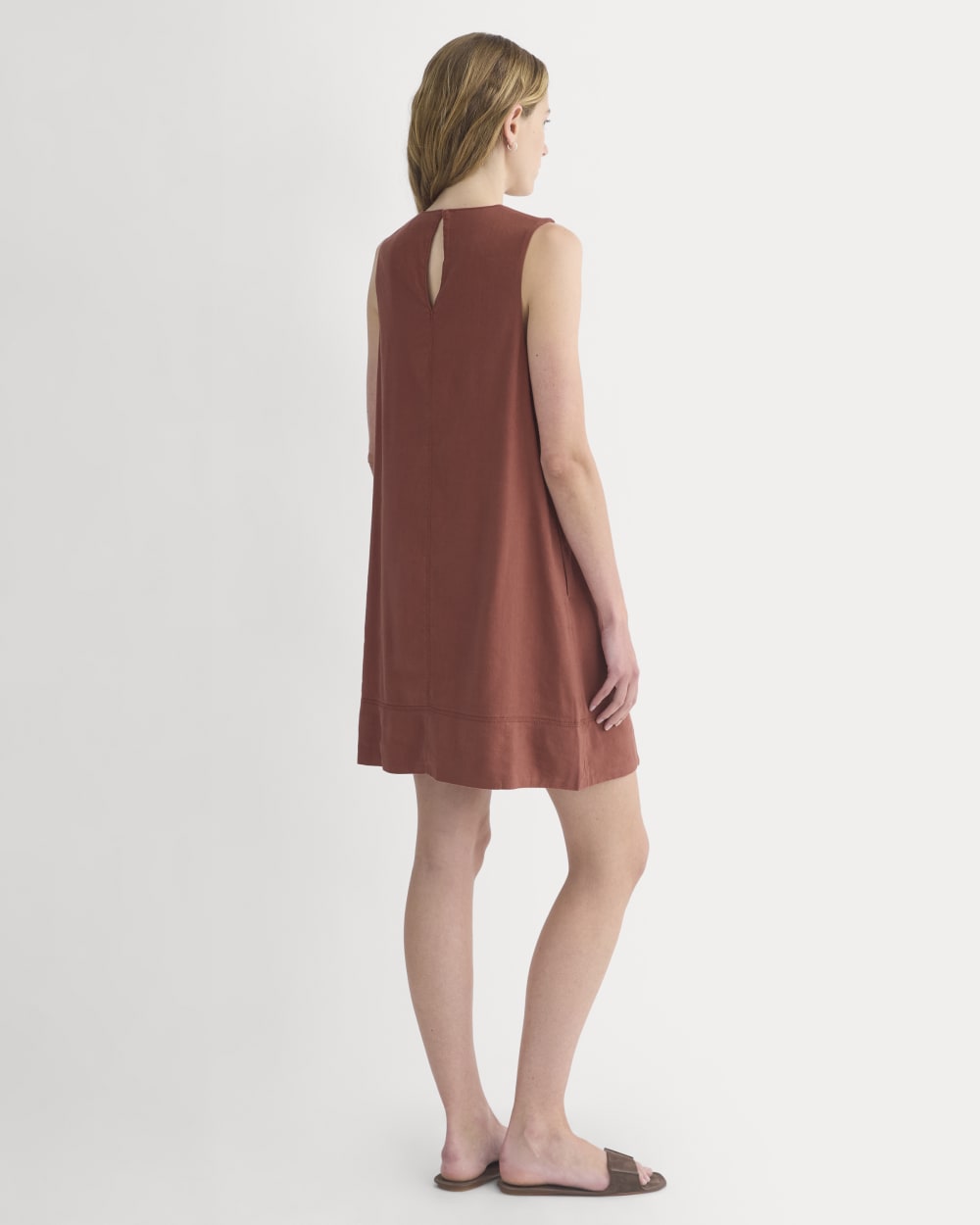 womens-shift-dress-in-stretch-linen-henna-red