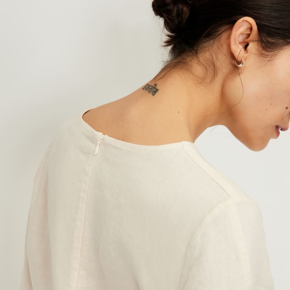 womens-linen-long-sleeve-top-canvas