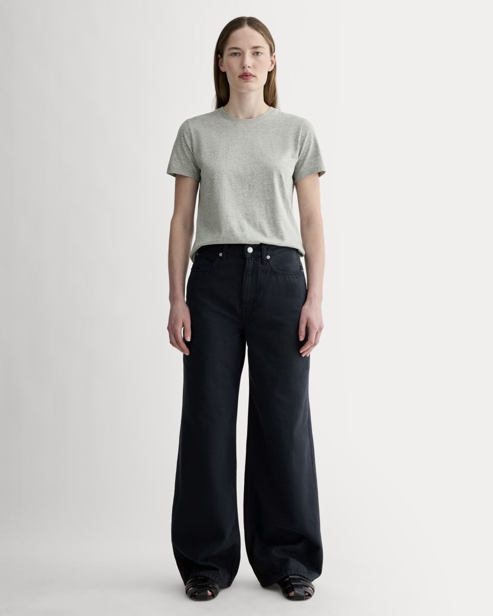 womens-organic-cotton-slim-crew-tee-heathered-grey