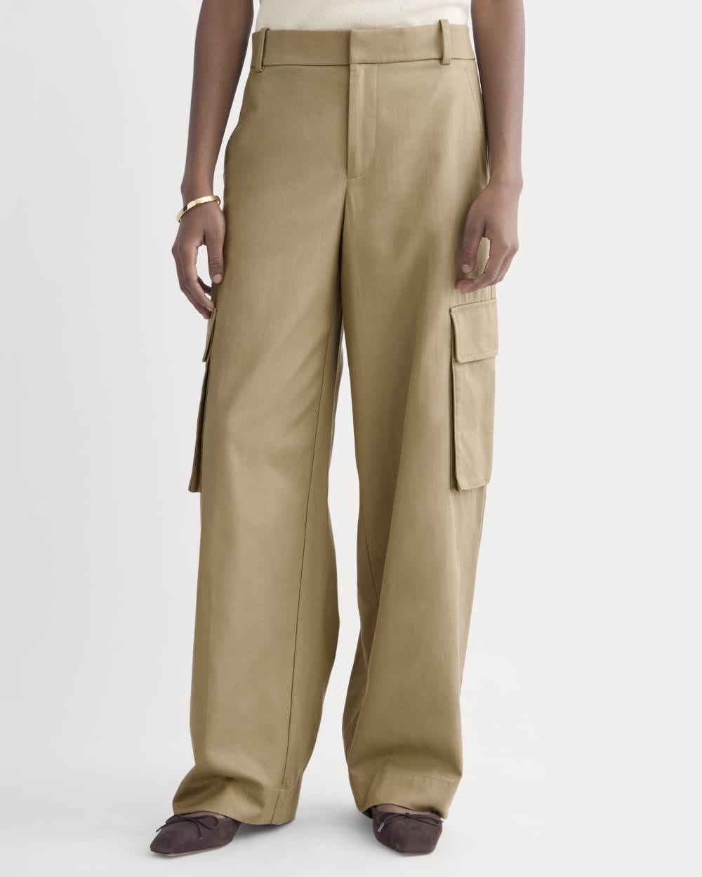 Wide-Leg Cargo Trouser in Buttersmooth | Ash Brown – Everlane