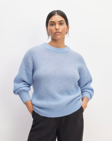The Cocoon Crew in Alpaca | Chambray Blue – Everlane