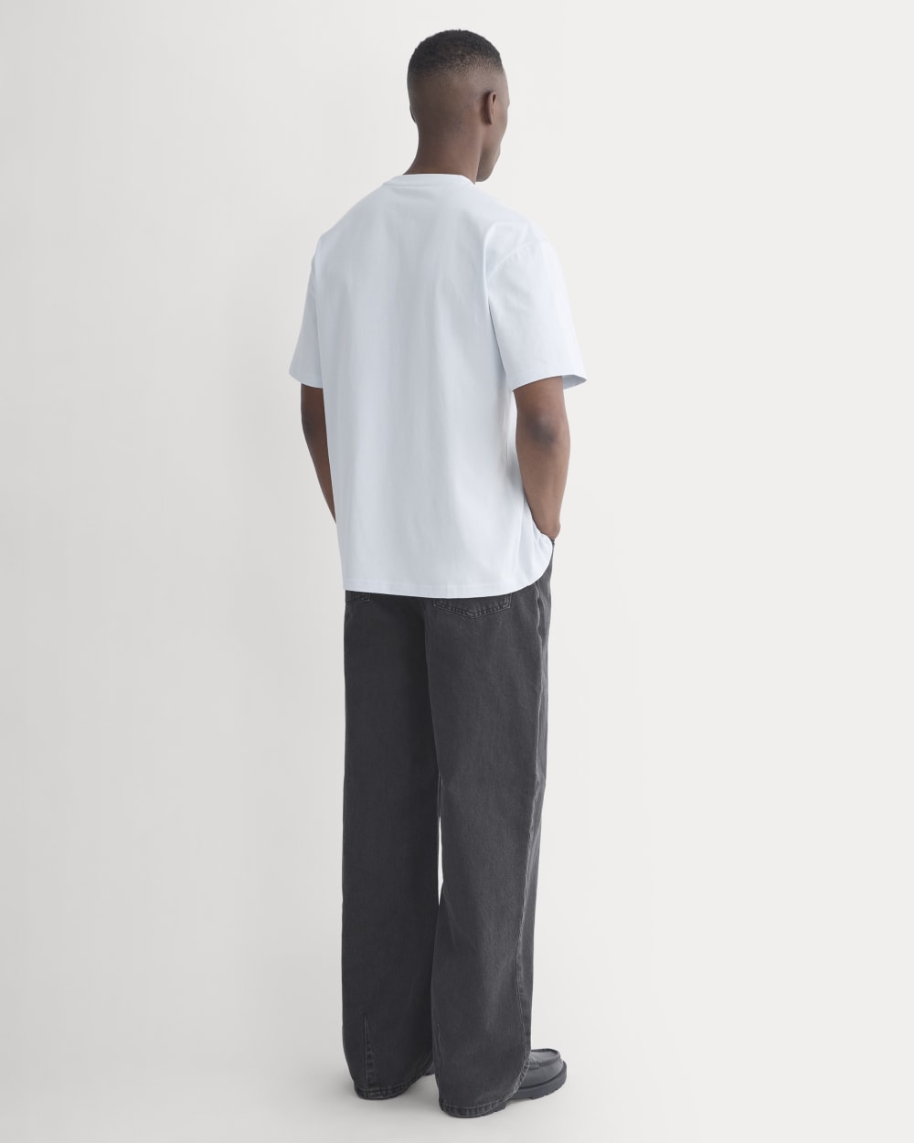 mens-archive-standard-fit-cotton-crew-skywriting-blue