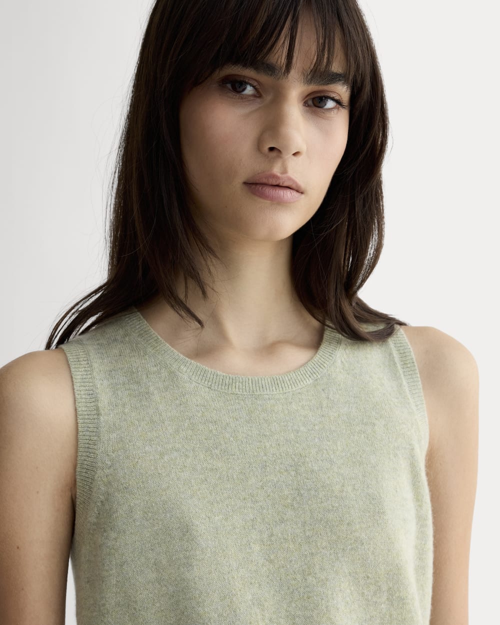 womens-cashmere-classic-sweater-tank-light-heathered-moss