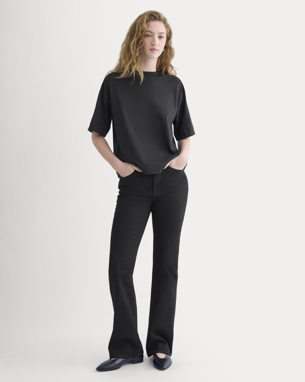 womens-oversized-seamed-tee-black