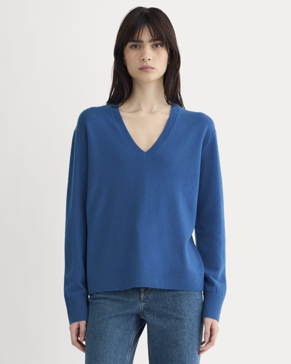 The Classic V in Cashmere | Classic Blue – Everlane