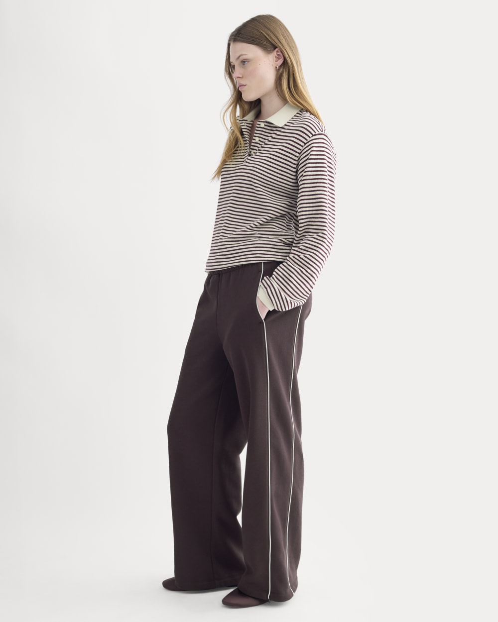 womens-luxe-fleece-track-pant-dark-chocolate | primary